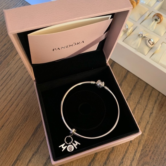 PANDORA Perfect Mom Bangle Gift Set Bracelet New - Picture 2 of 7